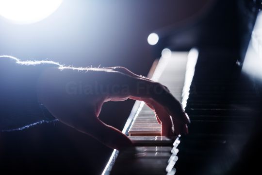 15 Modern Classical Piano Artists To Follow