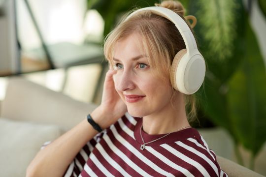 10 Benefits of Listening to Music